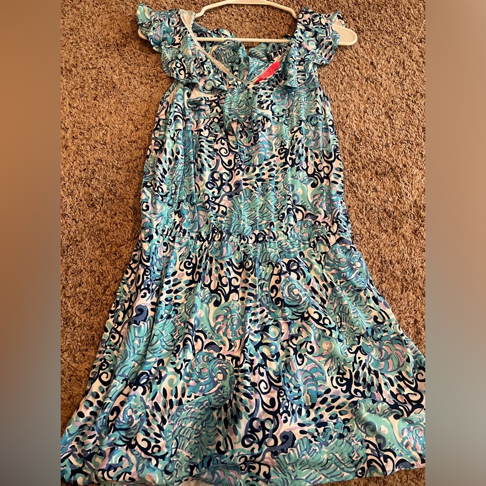 Size small  Lilly Pulitzer hidden romper EUC
